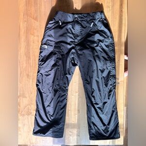 The North Face Hyvent Mens size XL Black Snow Pants Insulated Snowboard Ski.